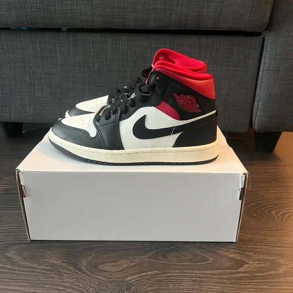 Women’s Nike Air Jordan 1 Mid Black and Red Sneakers BQ6472-061 (Red Panda) - Picture 7 of 13